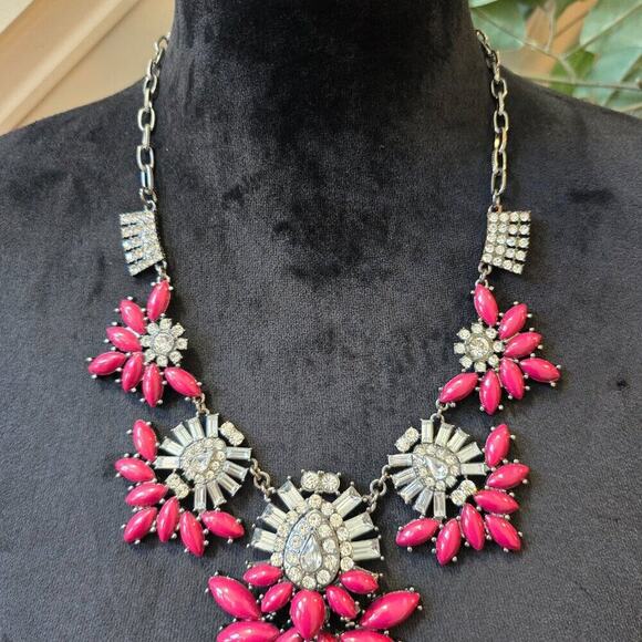 Womens Pink Rhinestone Flower Shaped Silver Tone Chain Necklace with Lobster Cla - Picture 2 of 7